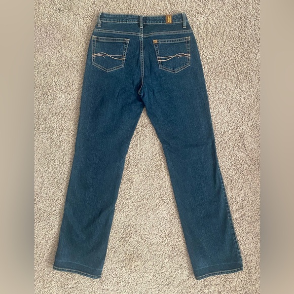 Wrangler Aura Jeans Women's Size 4 P Avg WU037DS Boot Cut Stretch Low Rise - Picture 2 of 3